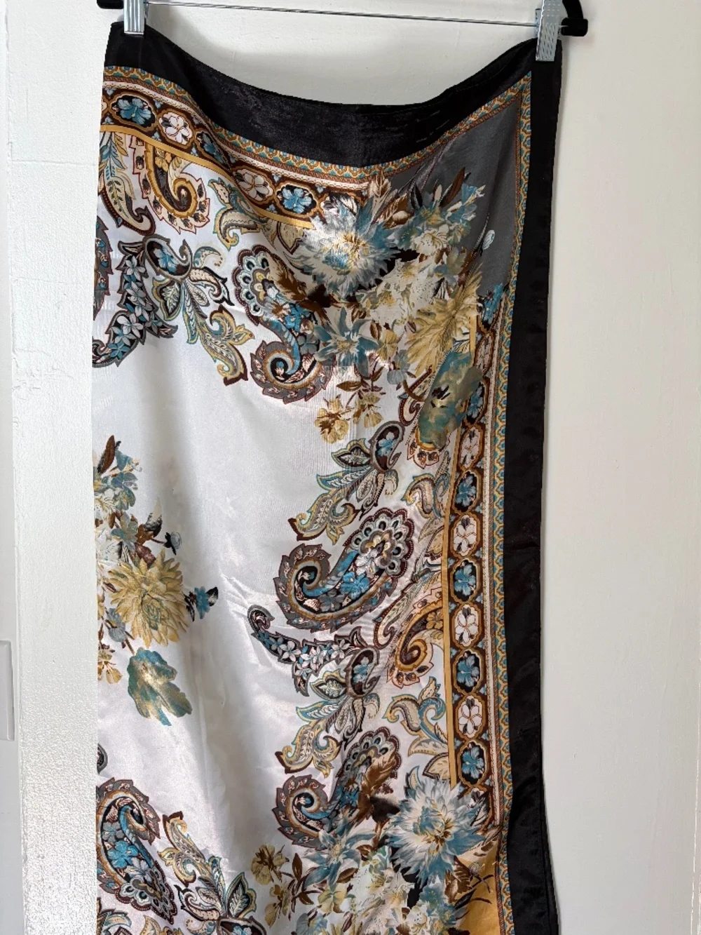Beautiful scarf in white, blue, brown, and black